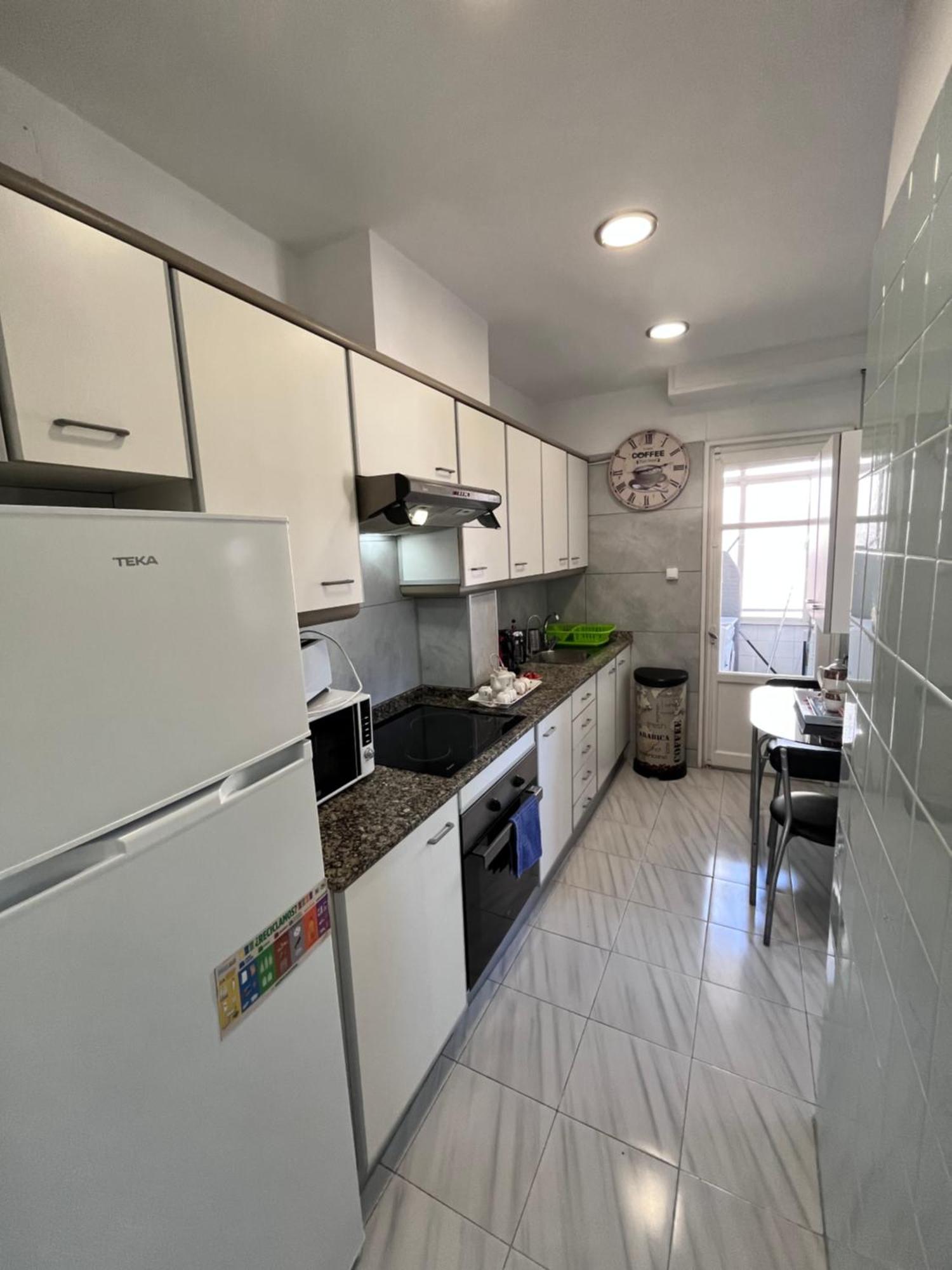 4 Bedrooms -Seneca Center Apartment Аликанте Экстерьер фото