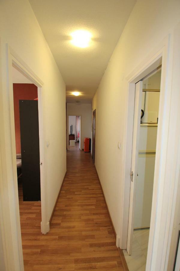 4 Bedrooms -Seneca Center Apartment Аликанте Экстерьер фото